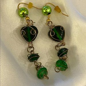 Beautiful Fun Green Heart Beaded Dangling Earrings,NWOT